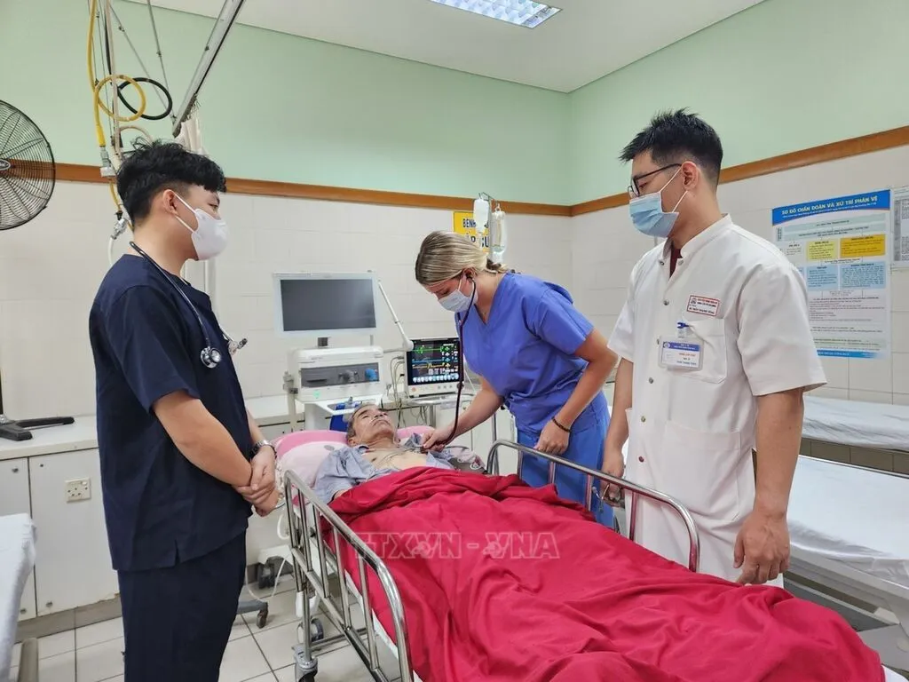 Dr. Le Thu: Integrating Technology and Compassion in Clinical Care